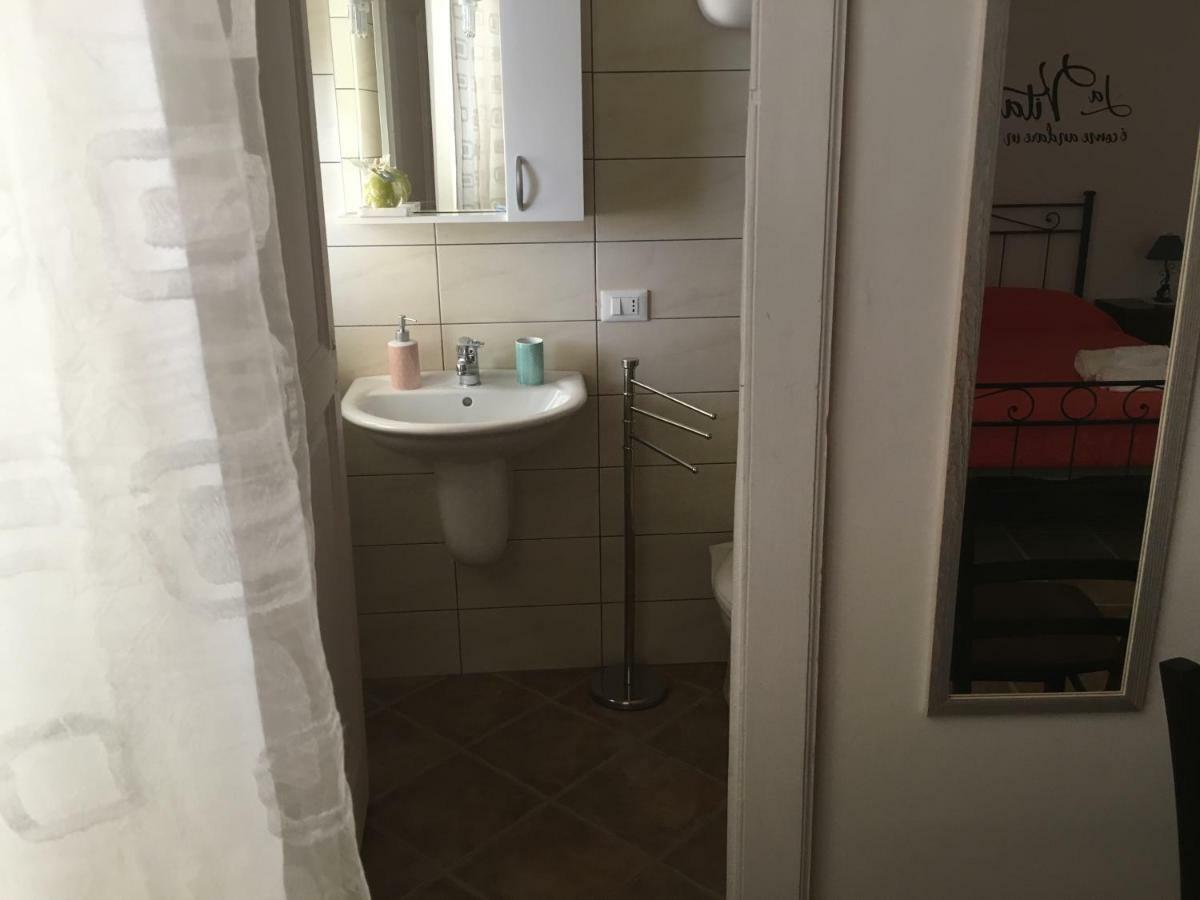 Bed and breakfast Gaeta Via Indipendenza Extérieur photo