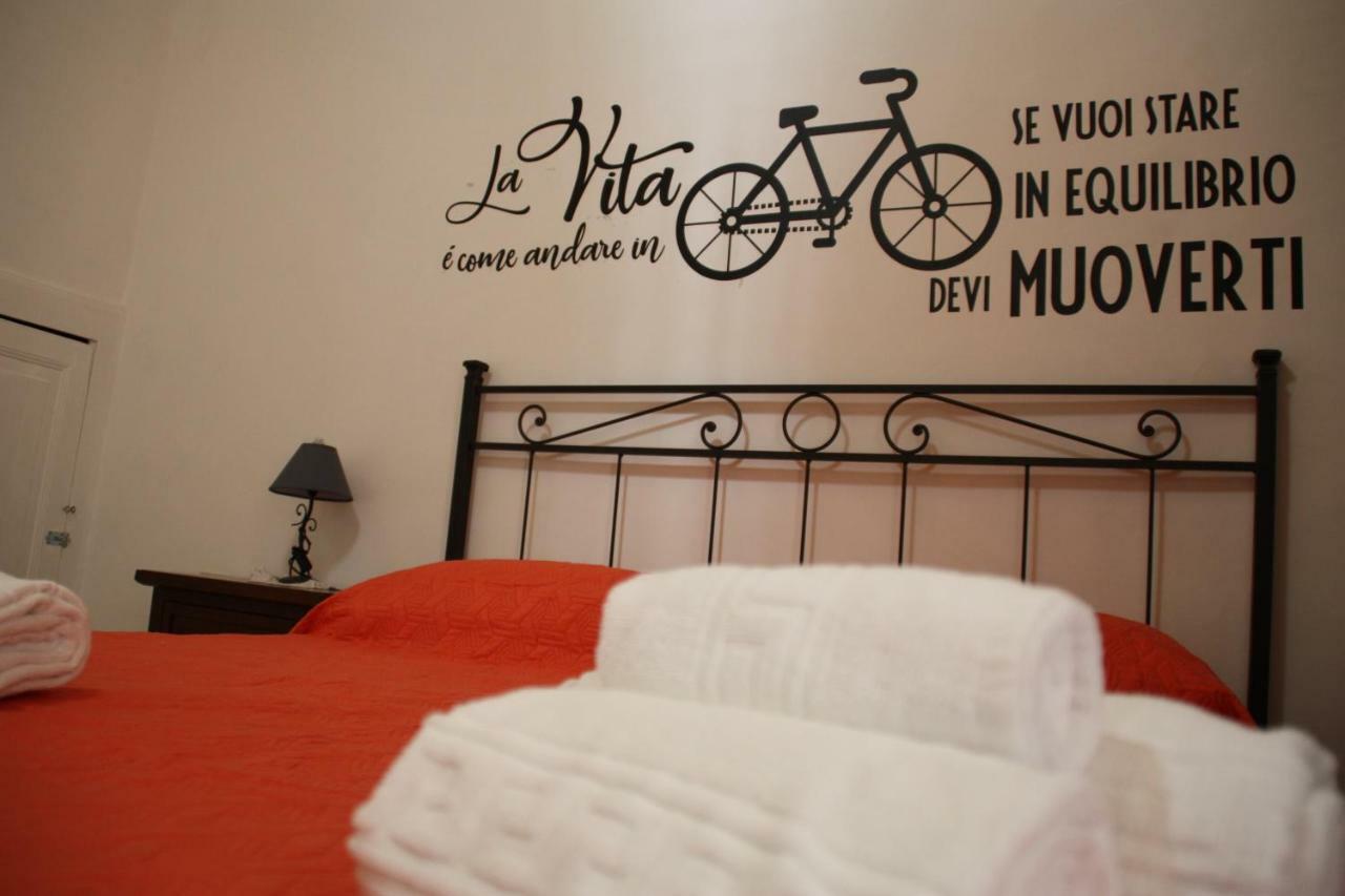 Bed and breakfast Gaeta Via Indipendenza Extérieur photo